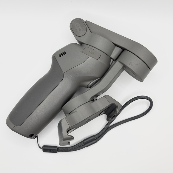 DJI Osmo Mobile 3 - Picture 5 of 6